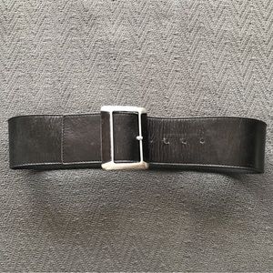 United Colors of Benetton 100% Genuine Leather Wide Waist Belt Italy M Silver